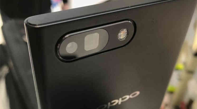 Leak: Oppo Smartphone mit 10-fach Hybrid-Zoom-Kamera fast marktreif
