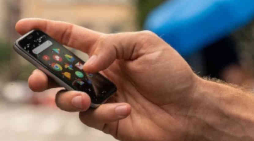 Mini-Smartphone von Palm für 400 Euro in Deutschland bestellbar